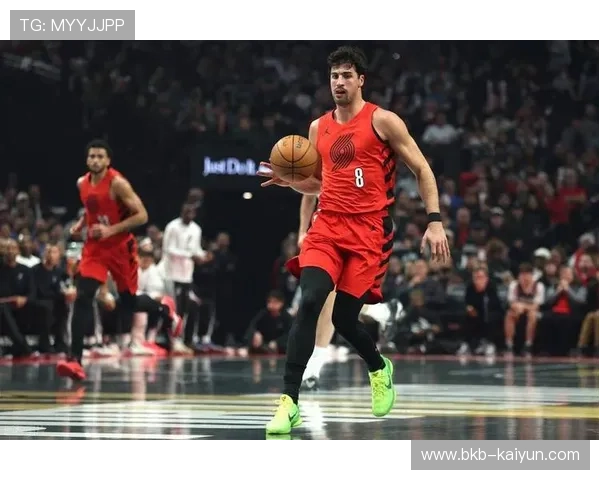 马刺112-100击败开拓者,福克斯37分8助攻主导比赛